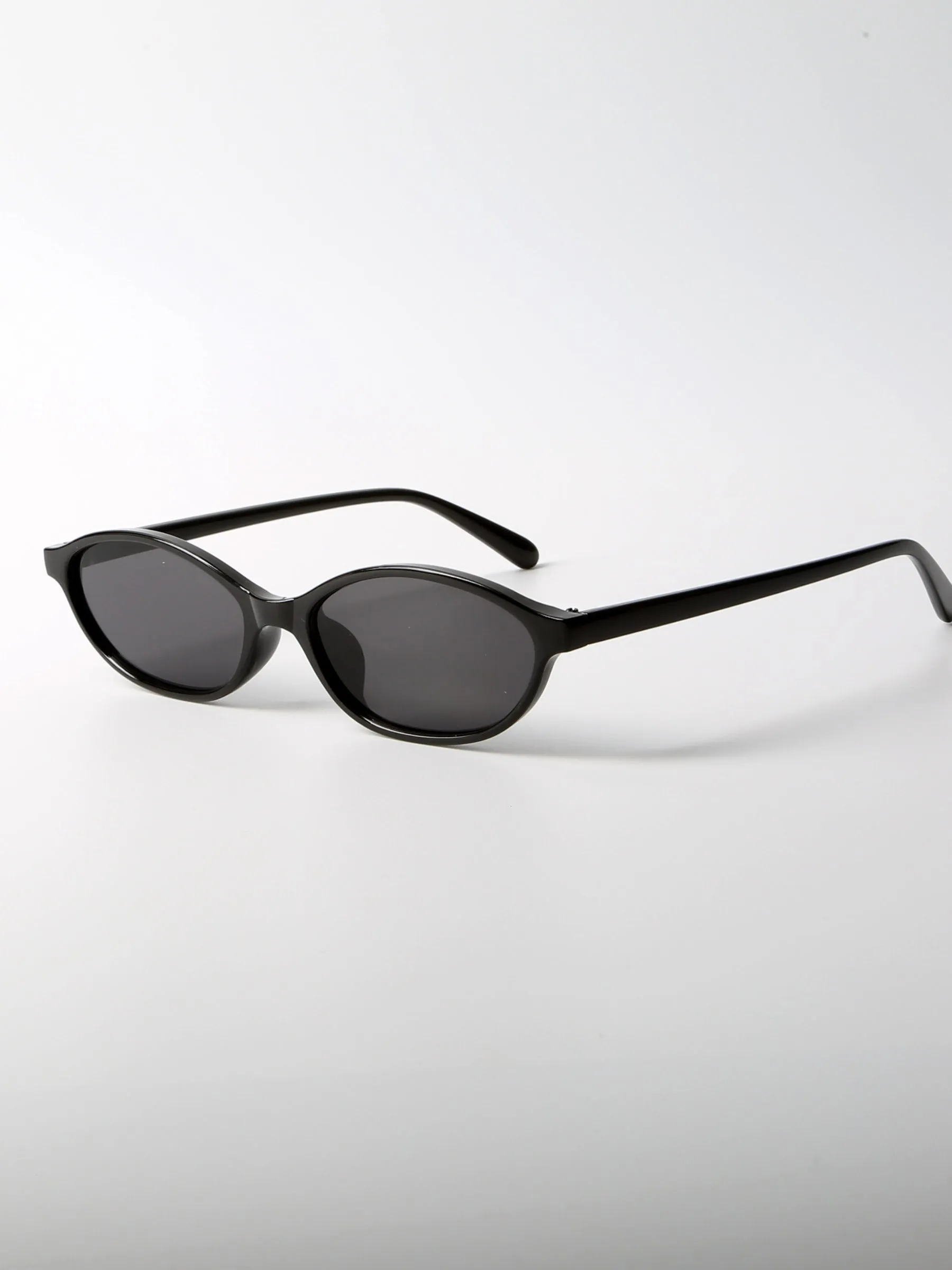 Avery Classic Black Cat-Eye Sunglasses