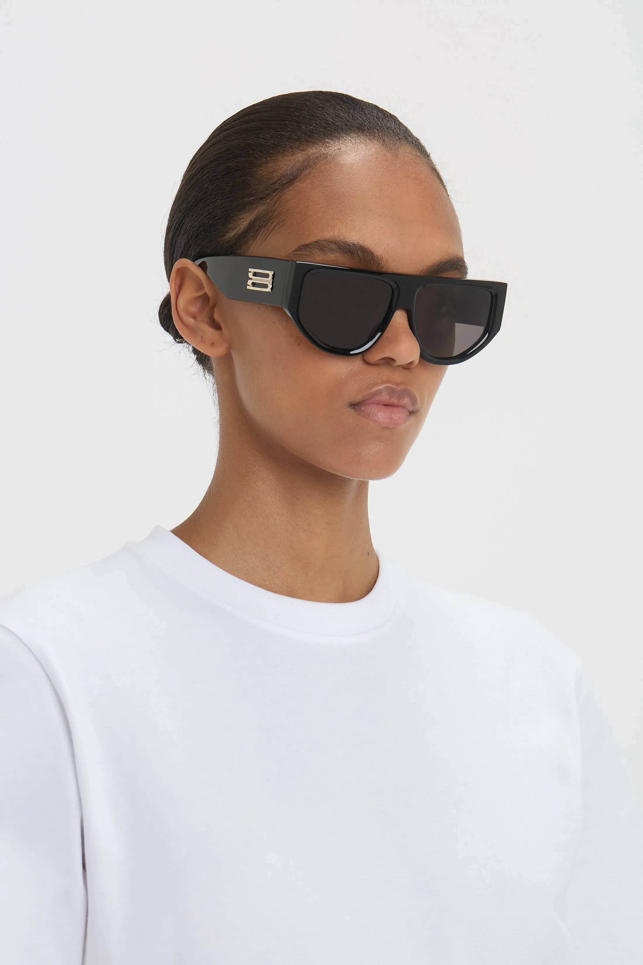 B Frame Logo Sunglasses In Black