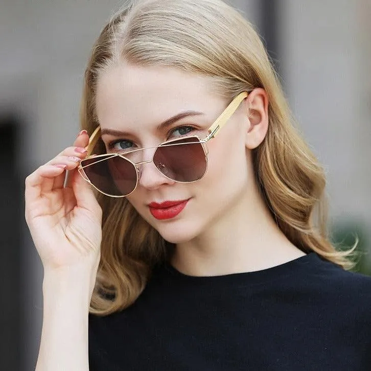 Eco-Friendly Bamboo Cat Eye Sunglasses with Brown Gradient Lenses - Retro Chic