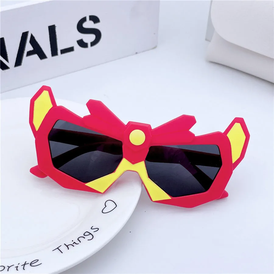 Robot children's sunglasses baby sunglasses mecha car robot boy baby style sunglasses photo show