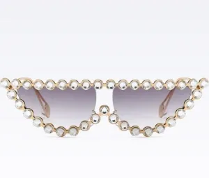 Shiny Elegant Metallic Frame Diamond Sunglasses